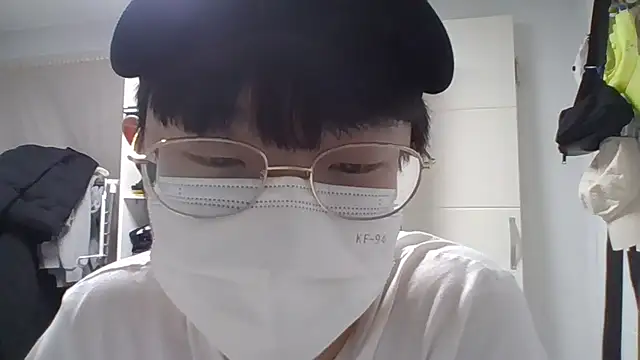 Snapshot of chaycer chatting on 02-25-25, 04:25 chaycer online show from 02-25-25, 04:25