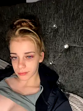 VioletxBlue online show from 09-14-25, 09:15