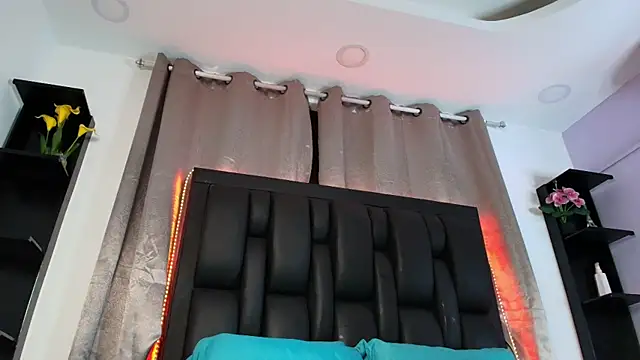 Snapshot of RubiSharqui_ chatting on 07-15-26, 04:25 RubiSharqui online show from 07-15-26, 04:25