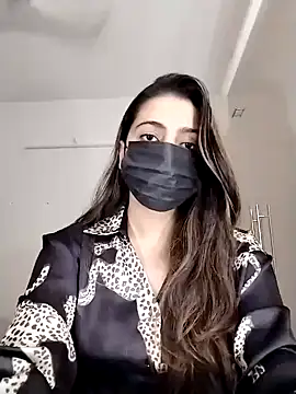 Snapshot of Priyanka998 chatting on 02-02-25, 08:19 Priyanka998 online show from 02-02-25, 08:19
