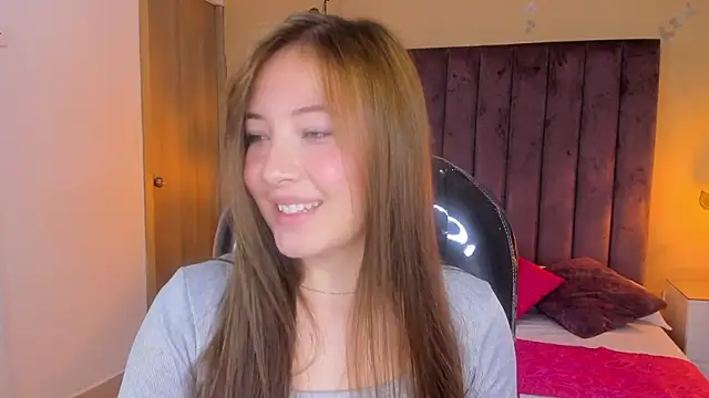 Dahlia Rousse online show from 11-15-25, 10:58