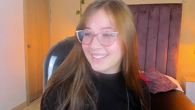 Dahlia Rousse online show from 11-16-25, 06:12