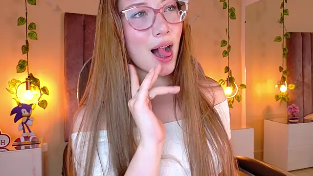 Dahlia Rousse online show from 07-10-26, 06:46