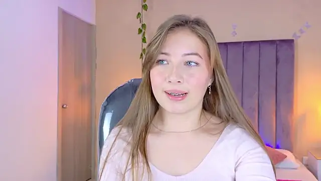 Dahlia Rousse online show from 03-27-26, 07:39