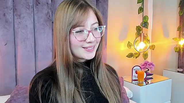 Dahlia Rousse online show from 12-17-25, 05:12