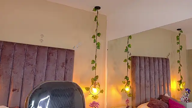 Snapshot of Dahlia_Rousse chatting on 02-18-26, 07:28 Dahlia Rousse online show from 02-18-26, 07:28