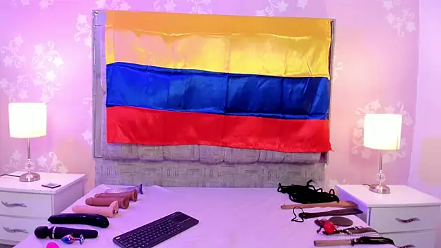 SalomeSimonz online show from 06-23-26, 07:34