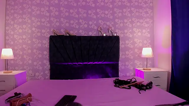 SalomeSimonz online show from 04-10-26, 07:43