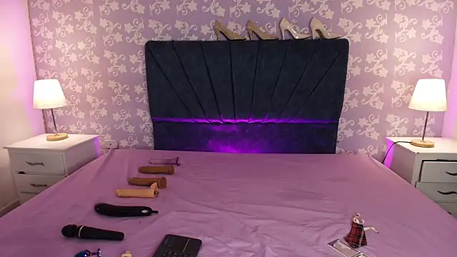 SalomeSimonz online show from 06-10-26, 02:40