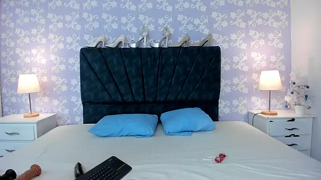 SalomeSimonz online show from 01-18-26, 07:28