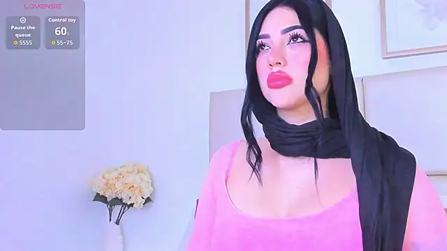 taylorsmiiith  online show from 04-08-26, 07:48