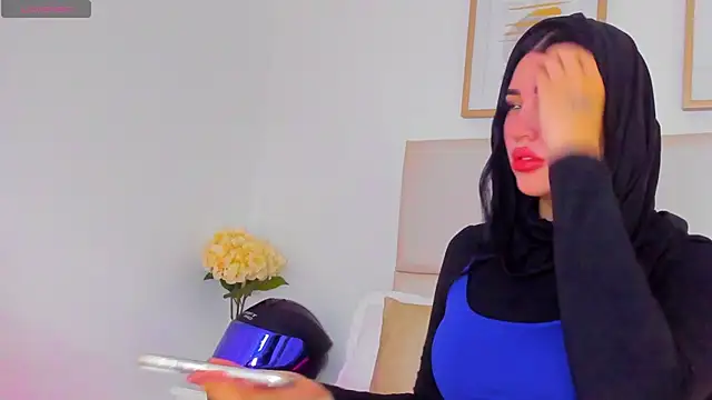 taylorsmiiith  online show from 04-13-26, 07:40