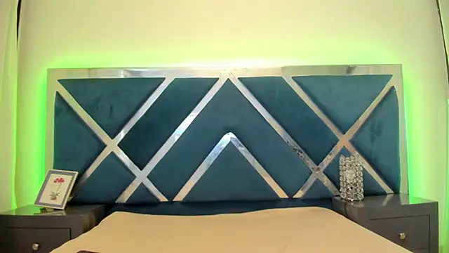 LucineArias online show from 04-15-26, 08:20