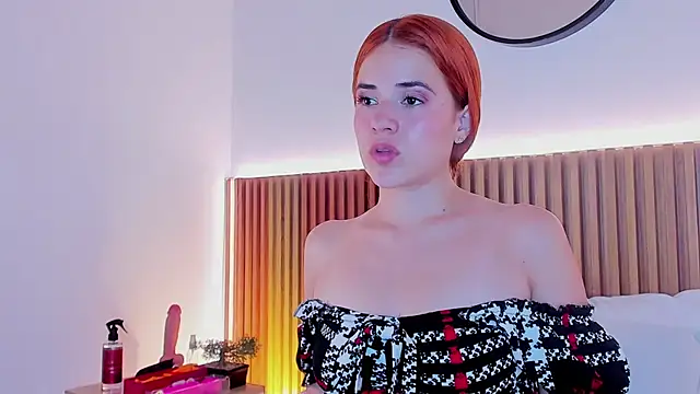 alliss ginger  online show from 03-18-25, 08:48