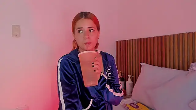 alliss ginger  online show from 09-13-25, 07:58