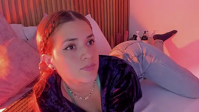 alliss ginger  online show from 10-09-25, 07:36