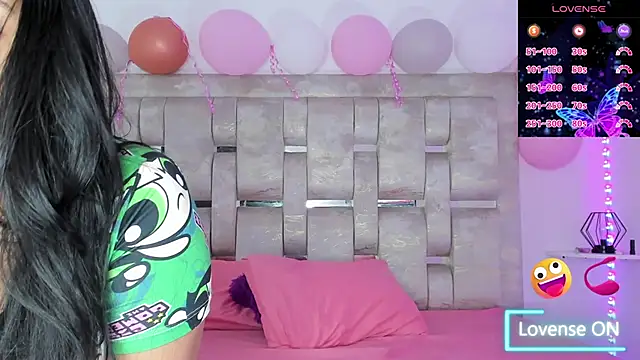 Valentina vega online show from 03-18-25, 11:53