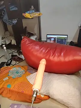 lunitasexy online show from 10-31-25, 02:41