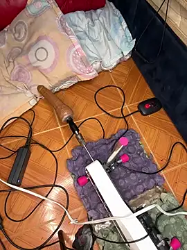 lunitasexy online show from 04-13-26, 01:42