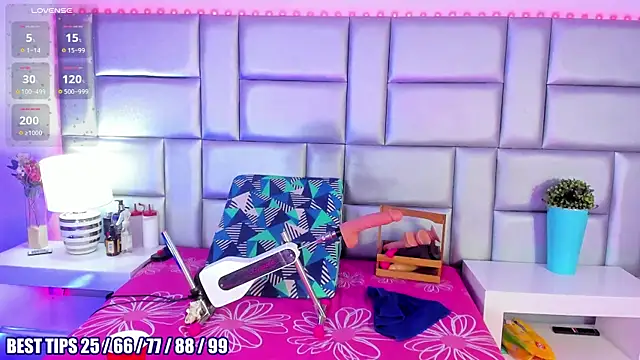 LovelyNickii online show from 02-05-26, 01:40