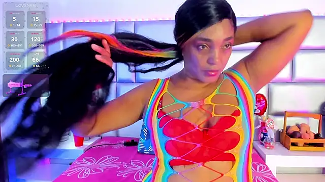 LovelyNickii online show from 05-13-26, 12:23