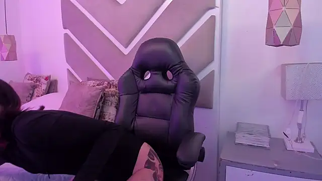 MeganPresleyy online show from 02-20-26, 05:59