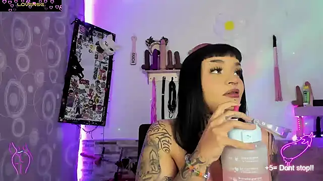 amyswallow7 online show from 03-28-26, 02:45