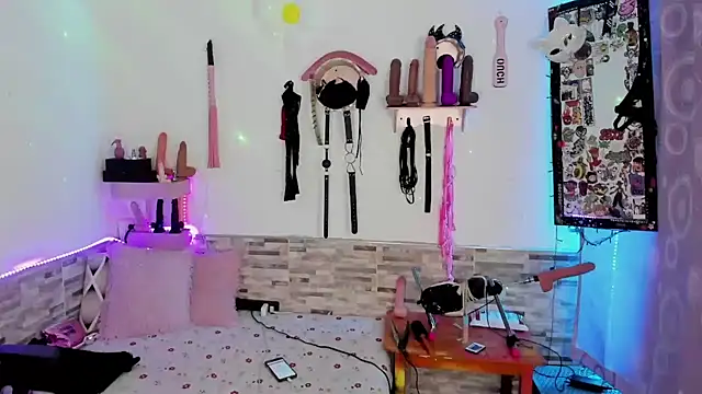 amyswallow7 online show from 04-29-26, 12:15