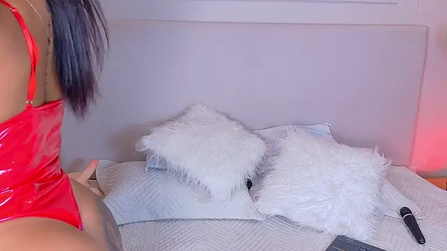 Snapshot of AlynAllen chatting on 11-05-25, 07:28 AlynAllen online show from 11-05-25, 07:28