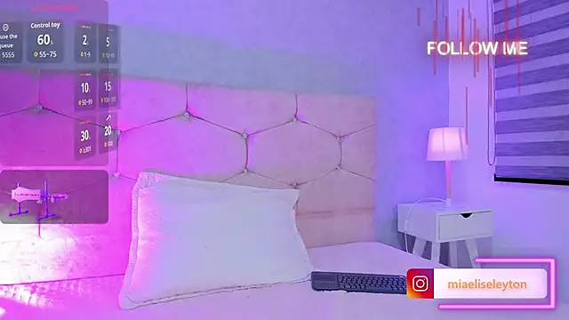 Elise-Leyton online show from 10-10-25, 06:20