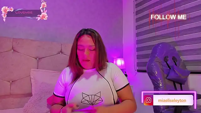 Elise-Leyton online show from 09-26-25, 03:41