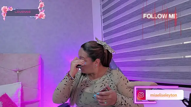 Elise-Leyton online show from 10-01-25, 03:05