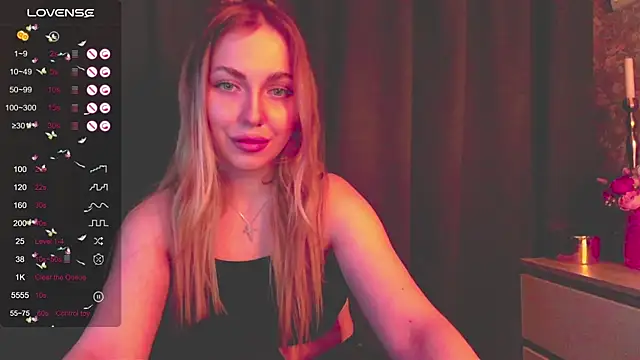 Snapshot of Mika_Rayy chatting on 01-15-25, 05:47 Mika Rayy online show from 01-15-25, 05:47