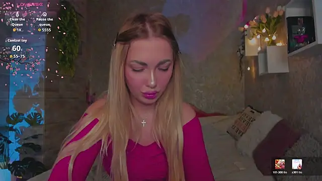 Mika Rayy online show from 04-22-26, 03:30