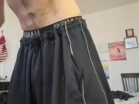 Snapshot of BaByArM81 chatting on 03-19-25, 08:22 BaByArM81 online show from 03-19-25, 08:22