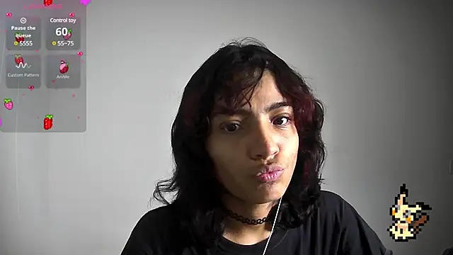 Snapshot of Lovelyamyy chatting on 03-03-25, 02:54 Lovelyamyy online show from 03-03-25, 02:54
