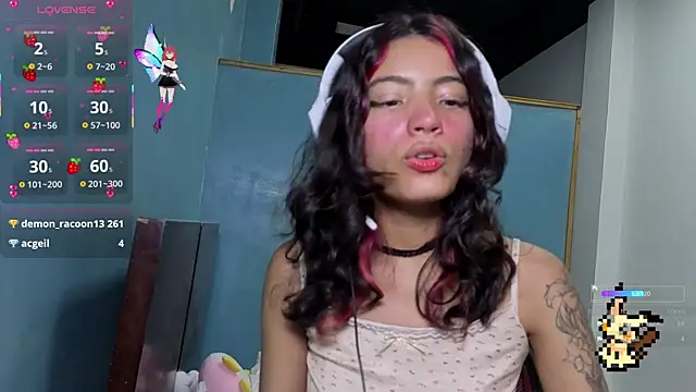 Snapshot of Lovelyamyy chatting on 09-09-25, 01:38 Lovelyamyy online show from 09-09-25, 01:38