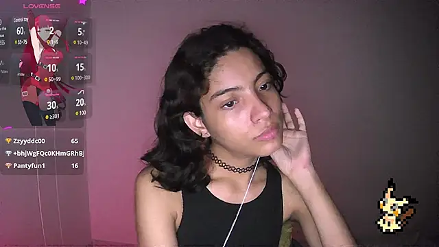 Snapshot of Lovelyamyy chatting on 03-21-25, 03:22 Lovelyamyy online show from 03-21-25, 03:22