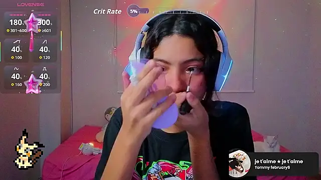 Lovelyamyy online show from 12-15-25, 02:17