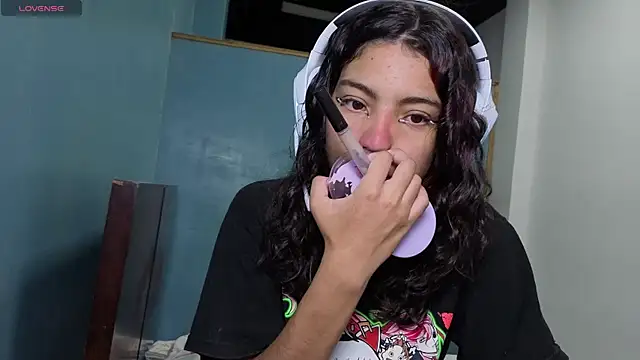 Lovelyamyy online show from 11-07-25, 01:10