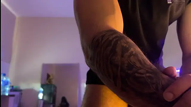 Lucasfit24 online show from 11-26-25, 02:28