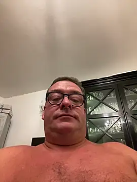 MountJohnXL online show from 06-07-26, 01:33