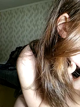 Snapshot of Melenka chatting on 02-22-26, 10:11 Melenka online show from 02-22-26, 10:11