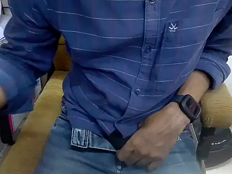 cute modell online show from 10-31-25, 12:13