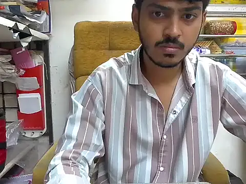 cute modell online show from 09-29-25, 12:22