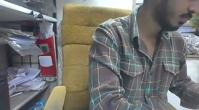 cute modell online show from 02-13-25, 12:00