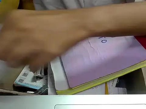 cute modell online show from 10-09-25, 12:17