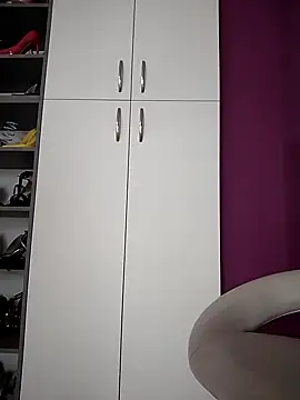 Akemi rossi online show from 10-25-25, 12:04