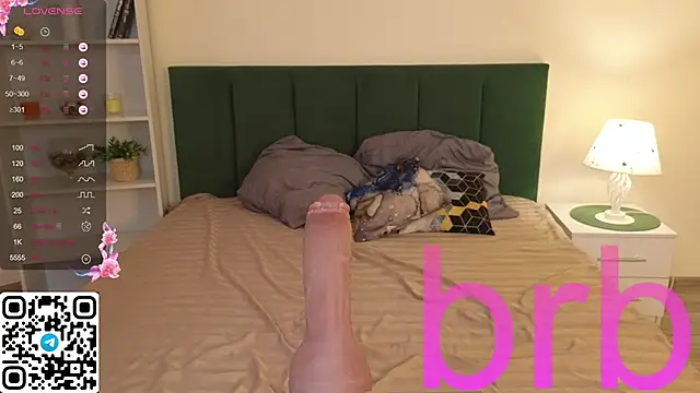 Bonnie White online show from 10-26-25, 10:15