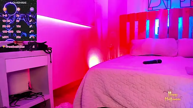 coral jonesss online show from 10-11-25, 02:29